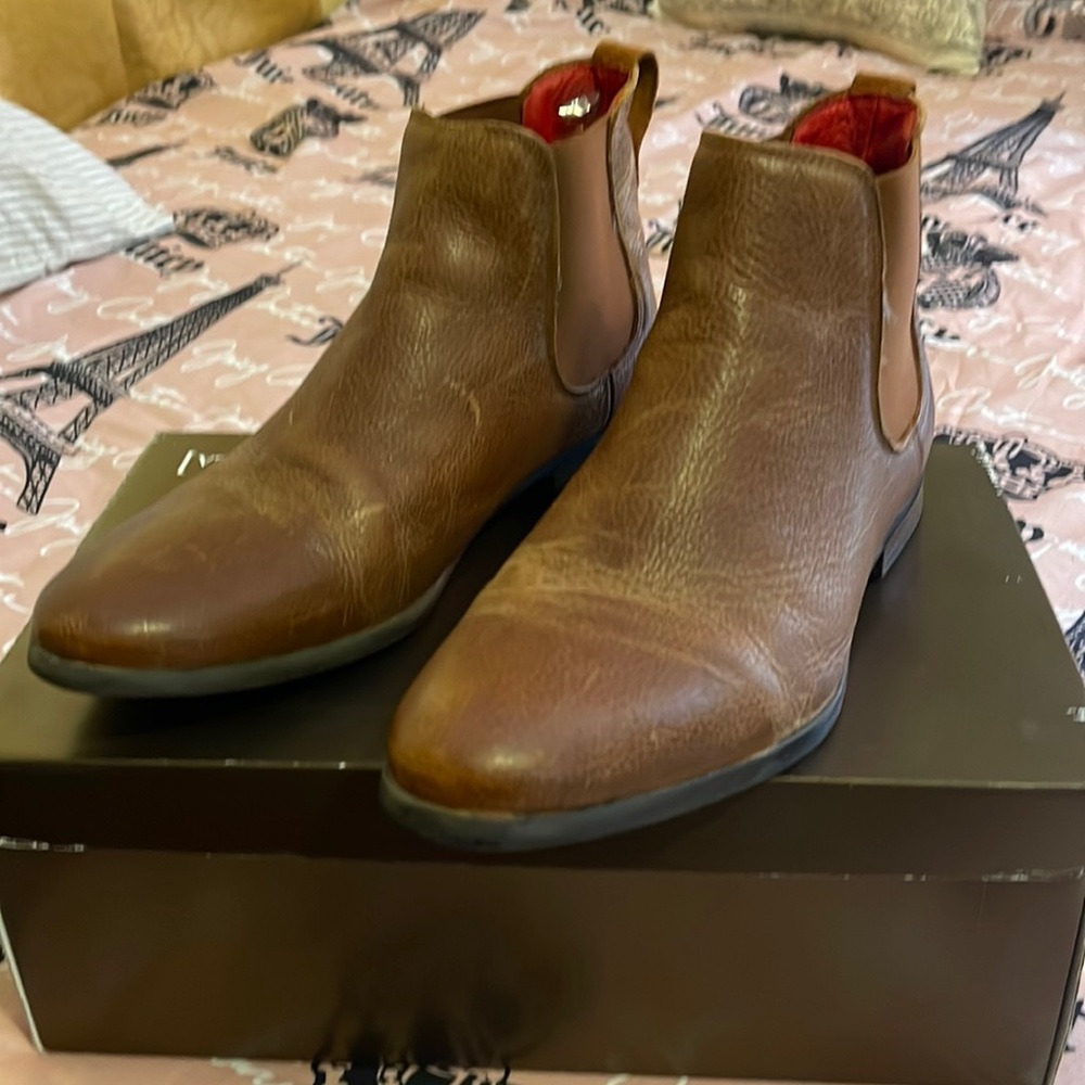 Aquila boots . Size 7. Teal leather